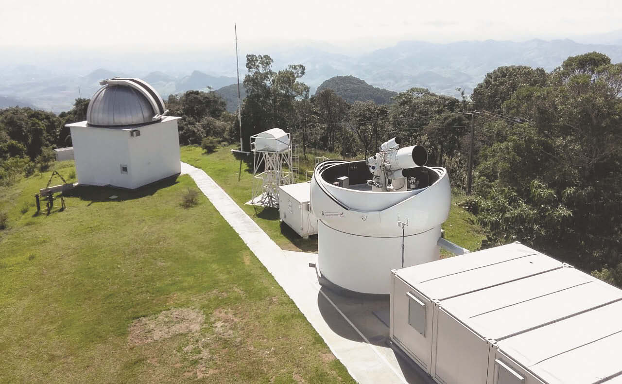 Первый комплекс ОЭК ОКМ на территории обсерватории Пико дос Диас в Бразилии